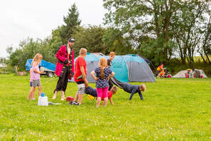 Kinderkirche: Kinderanimation auf dem Ostsee Campingplatz Hemmelmark